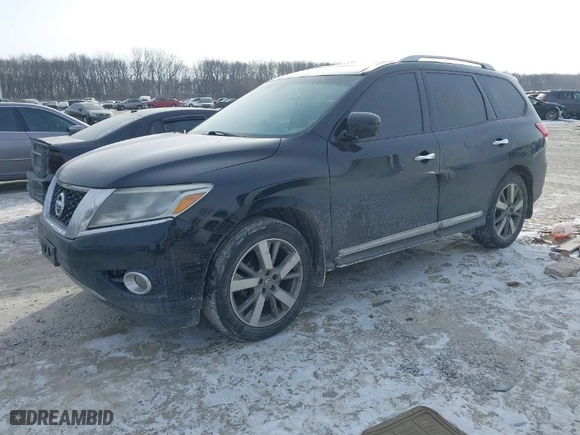 2014 Nissan Pathfinder SV with VIN 5N1AR2MM1EC702655, listed as a IAAI auction lot 41421438 with 178,030 mi miles. Bid and sale history available at carsss.com. Image 2.