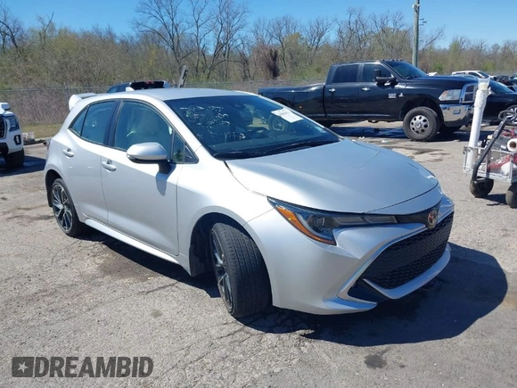 2022 Toyota Corolla Hatchback XSE with VIN JTNC4MBE1N3183637, listed as a IAAI auction lot 41802912 with 19,789 mi miles. Bid and sale history available at carsss.com. Image 1.