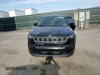 2024 Jeep Compass Sport z VIN 3C4NJDAN9RT171267, wystawiony jako Copart lot #49379715 z przebiegiem 3 194 mil mil oraz Szkoda całkowita • Salvage title. Historia ofert i sprzedaży dostępna na DreamBid. Obrazek 12.