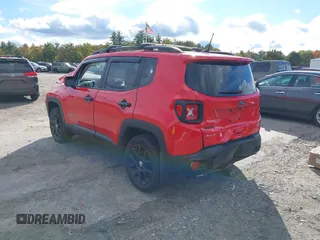 2021 Jeep Renegade Latitude with VIN ZACNJDBB8MPM76728, listed as a IAAI auction lot 40611424 with 49,781 mi miles and . Bid and sale history available at DreamBid. Image 3.