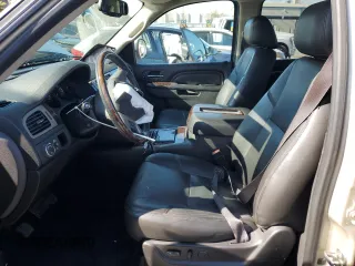 2013 GMC Yukon Denali with VIN 1GKS2EEF0DR267478, listed as a Copart auction lot 49575025 with 53,637 mi miles and Salvage Title. Bid and sale history available at carsss.com. Image 7.