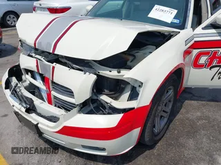 2005 Dodge Magnum RT z VIN 2D4GV58285H652826, wystawiony jako IAAI lot #42283771 z przebiegiem 70 205 mil mil oraz . Historia ofert i sprzedaży dostępna na DreamBid. Obrazek 12.