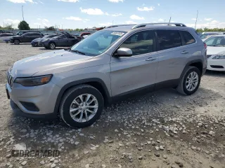 2019 Jeep Cherokee Latitude с VIN 1C4PJLCBXKD242252, выставлен на аукционе Copart как лот 58067935 с пробегом 93 426 миль миль и Списание • Salvage title. История ставок и продаж доступна на DreamBid. Изображение 1.