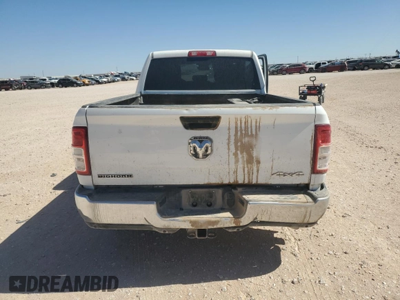2024 Ram 2500 Big Horn z VIN 3C6UR5DL6RG156245, wystawiony jako Copart lot #51162525 z przebiegiem 46 743 mil mil oraz Szkoda całkowita • Salvage title. Historia ofert i sprzedaży dostępna na DreamBid. Obrazek 6.