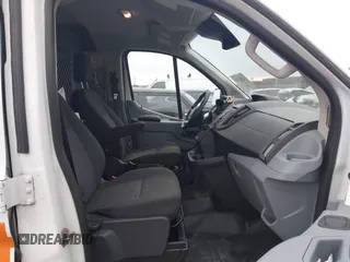 2019 Ford Transit with VIN 1FTYE1ZM2KKB46391, listed as a IAAI auction lot 41362328 with 128,327 mi miles and . Bid and sale history available at carsss.com. Image 5.
