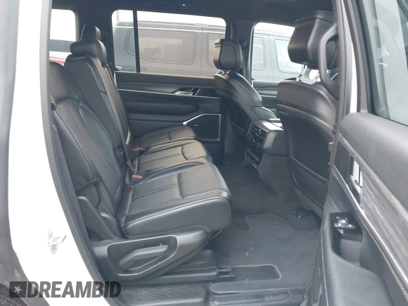 2024 Jeep Wagoneer Series II с VIN 1C4SJUBP2RS120147, выставлен на аукционе IAAI как лот 41877051 с пробегом 35 148 миль миль и . История ставок и продаж доступна на DreamBid. Изображение 8.