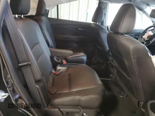 2022 Honda Pilot Touring 7-Passenger z VIN 5FNYF5H68NB029827, wystawiony jako Copart lot #47544715 z przebiegiem 53 657 mil mil oraz Szkoda całkowita • Salvage title. Historia ofert i sprzedaży dostępna na DreamBid. Obrazek 11.
