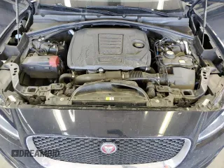 2019 Jaguar F-Pace 25t with VIN SADCS2FX3KA390570, listed as a Copart auction lot 51058754 with 68,323 mi miles and Salvage title. Bid and sale history available at DreamBid. Image 12.