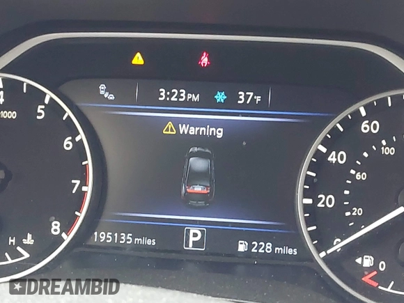 2018 Nissan Maxima SV with VIN 1N4AA6AP9JC383989, listed as a IAAI auction lot 41408474 with 195,135 mi miles and . Bid and sale history available at DreamBid. Image 15.