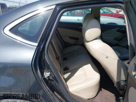 2015 Buick Verano Group z VIN 1G4PS5SK6F4175810, wystawiony jako IAAI lot #42079004 z przebiegiem 179 822 mil mil oraz . Historia ofert i sprzedaży dostępna na DreamBid. Obrazek 8.