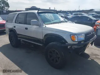 2000 Toyota 4Runner Limited with VIN JT3GN87RXY0159949, listed as a IAAI auction lot 41902757 with 213,170 mi miles. Bid and sale history available at carsss.com. Image 1.