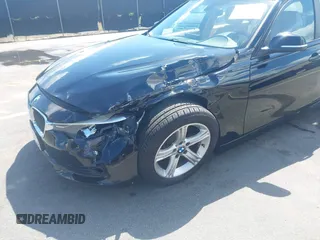 2013 BMW 3 Series 328i xDrive with VIN WBA3B5C58DF138736, listed as a IAAI auction lot 41981208 with 113,510 mi miles. Bid and sale history available at carsss.com. Image 6.