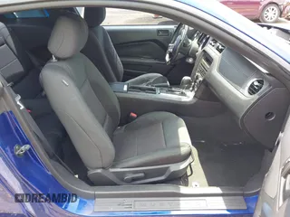 2013 Ford Mustang V6 with VIN 1ZVBP8AM8D5254453, listed as a IAAI auction lot 42535999 with 105,652 mi miles and . Bid and sale history available at DreamBid. Image 5.