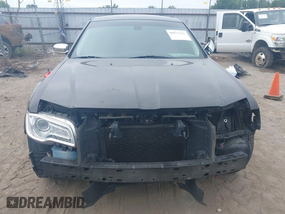 2018 Chrysler 300 Touring with VIN 2C3CCAAG9JH292089, listed as a IAAI auction lot 40013347 with 88,556 mi miles. Bid and sale history available at carsss.com. Image 13.