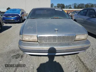 1994 Chevrolet Caprice z VIN 1G1BL52W4RR114969, wystawiony jako Copart lot #76950754 z przebiegiem Nie podano mil oraz Szkoda całkowita • Salvage title. Historia ofert i sprzedaży dostępna na DreamBid. Obrazek 5.
