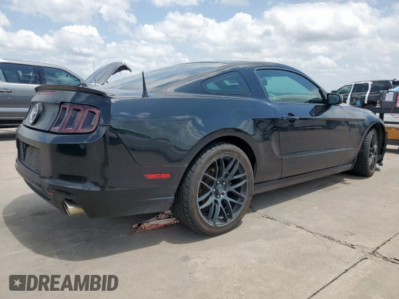 2013 Ford Mustang V6 with VIN 1ZVBP8AM3D5206665, listed as a Copart auction lot 61739895 with 157,254 mi miles and Clean title. Bid and sale history available at DreamBid. Image 3.