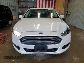 2013 Ford Fusion SE with VIN 3FA6P0HR3DR136675, listed as a Copart auction lot 62052905 with 180,495 mi miles and Salvage title. Bid and sale history available at DreamBid. Image 5.