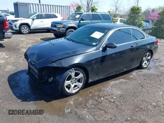 2008 BMW 3 Series 328i with VIN WBAWR33588P151628, listed as a IAAI auction lot 41922968 with 86,208 mi miles and . Bid and sale history available at carsss.com. Image 2.