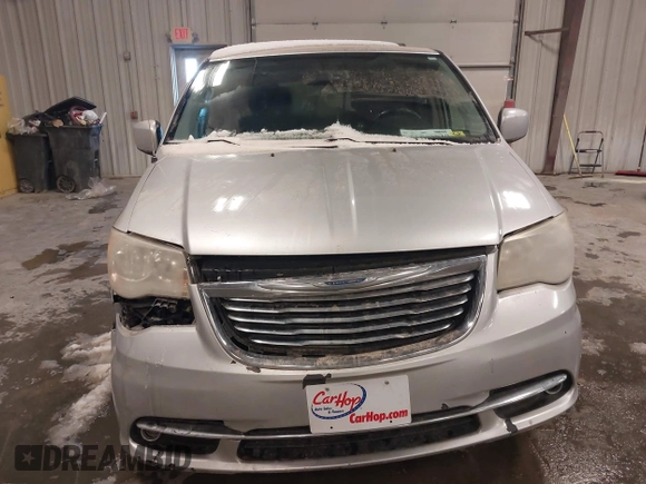 2011 Chrysler Town & Country Touring with VIN 2A4RR5DG0BR735274, listed as a IAAI auction lot 41845820 with 163,440 mi miles and . Bid and sale history available at DreamBid. Image 12.