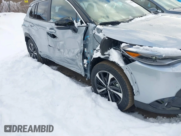 2024 Toyota Corolla Cross Hybrid S with VIN 7MUFBABGXRV063045, listed as a IAAI auction lot 41489096 with 9,736 mi miles and . Bid and sale history available at DreamBid. Image 6.