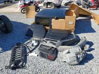 2018 Jeep Wrangler JK Unlimited Rubicon Recon with VIN 1C4BJWFG8JL816211, listed as a Copart auction lot 71461564 with 41,576 mi miles and Salvage Title. Bid and sale history available at carsss.com. Image 13.