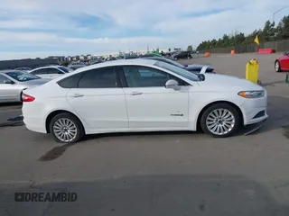 2014 Ford Fusion SE Hybrid with VIN 3FA6P0LU0ER114341, listed as a IAAI auction lot 41578347 with 191,527 mi miles. Bid and sale history available at carsss.com. Image 13.