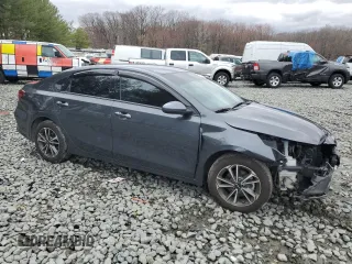 2022 Kia Forte LXS with VIN 3KPF24AD9NE502095, listed as a Copart auction lot 49379155 with 28,300 mi miles and Salvage Title. Bid and sale history available at carsss.com. Image 4.