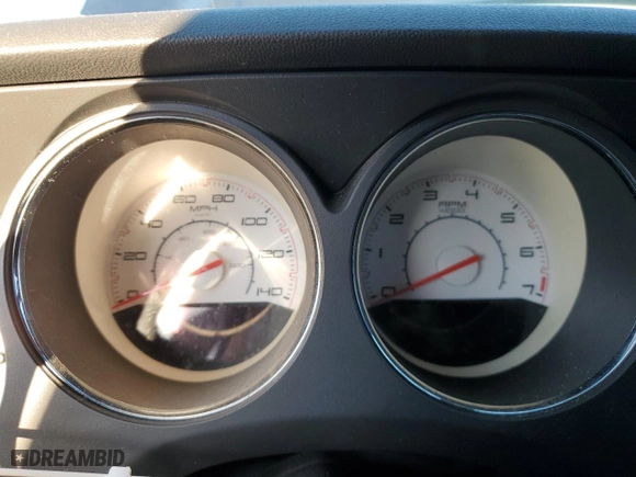 2014 Dodge Challenger SXT with VIN 2C3CDYAG2EH195876, listed as a Copart auction lot 47106235 with 0 mi miles and Salvage Title. Bid and sale history available at carsss.com. Image 9.