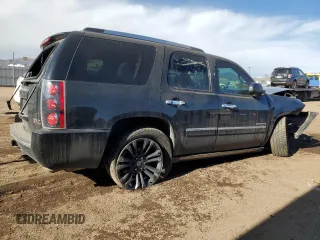 2014 GMC Yukon Denali z VIN 1GKS1EEF4ER244080, wystawiony jako Copart lot #88926145 z przebiegiem 179 101 mil mil oraz Szkoda całkowita • Salvage title. Historia ofert i sprzedaży dostępna na DreamBid. Obrazek 3.