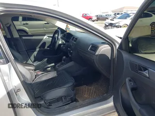 2013 Volkswagen Jetta TDI w/Premium с VIN 3VWLL7AJ0DM284816, выставлен на аукционе IAAI как лот 41869001 с пробегом 154 698 миль миль и . История ставок и продаж доступна на DreamBid. Изображение 5.