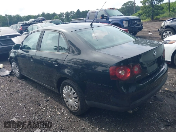 2008 Volkswagen Jetta Sedan S with VIN 3VWJZ71K28M102750, listed as a IAAI auction lot 39861440 with 56,089 mi miles. Bid and sale history available at carsss.com. Image 3.