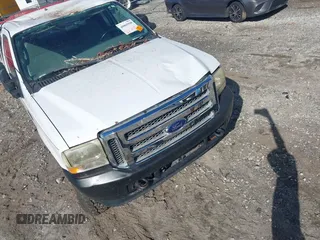 2003 Ford Super Duty F-250 XL with VIN 1FTNX21P83ED86330, listed as a IAAI auction lot 40805998 with 183,832 mi miles. Bid and sale history available at carsss.com. Image 6.