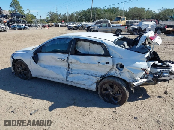 2022 Hyundai Elantra SEL z VIN 5NPLS4AG5NH070288, wystawiony jako IAAI lot #41253844 z przebiegiem 47 155 mil mil oraz . Historia ofert i sprzedaży dostępna na DreamBid. Obrazek 15.