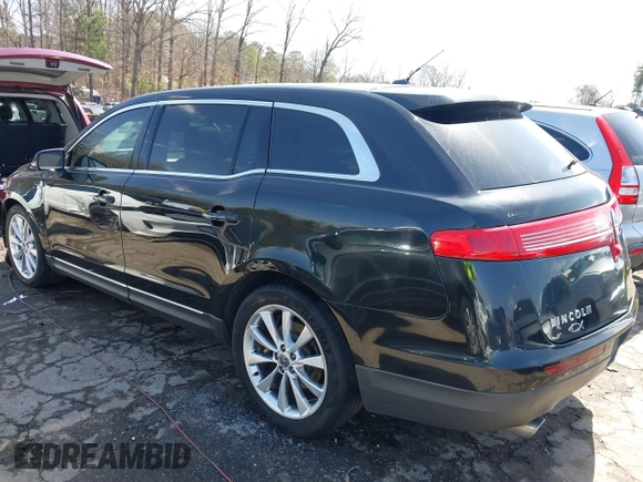 2010 Lincoln MKT EcoBoost with VIN 2LMHJ5AT3ABJ15584, listed as a IAAI auction lot 41743278 with 258,887 mi miles and . Bid and sale history available at DreamBid. Image 3.