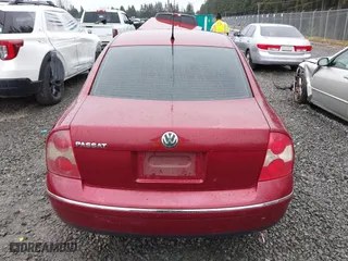 2002 Volkswagen Passat GLS with VIN WVWPD63B32P447516, listed as a IAAI auction lot 41643127 with 198,317 mi miles. Bid and sale history available at carsss.com. Image 17.