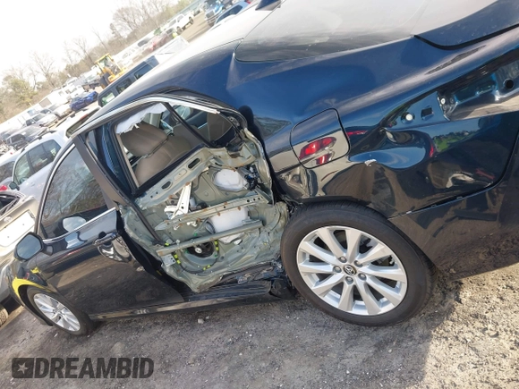 2019 Toyota Camry LE z VIN 4T1B11HK0KU759885, wystawiony jako IAAI lot #41684709 z przebiegiem 80 417 mil mil oraz . Historia ofert i sprzedaży dostępna na DreamBid. Obrazek 14.
