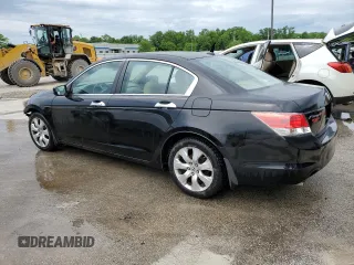 2010 Honda Accord EX-L z VIN 1HGCP3F8XAA017117, wystawiony jako Copart lot #57504995 z przebiegiem 222 889 mil mil oraz Nie do naprawy • Non repairable. Historia ofert i sprzedaży dostępna na DreamBid. Obrazek 2.