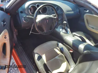 2008 Pontiac Solstice z VIN 1G2MC35BX8Y116246, wystawiony jako Copart lot #46834035 z przebiegiem 70 608 mil mil oraz Szkody całkowita. Historia ofert i sprzedaży dostępna na DreamBid. Obrazek 8.