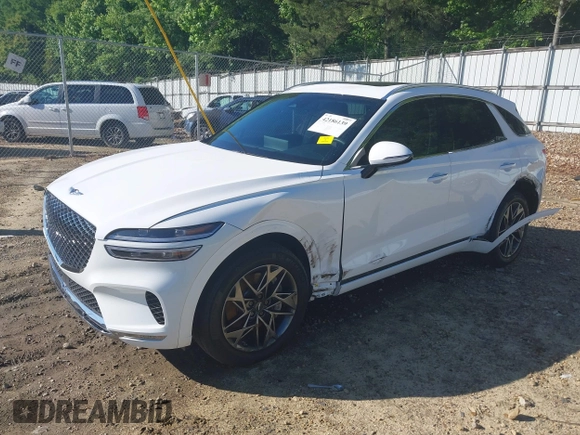 2023 Genesis GV70 2.5T with VIN KMUMADTB7PU120364, listed as a IAAI auction lot 42186139 with 24,686 mi miles and . Bid and sale history available at DreamBid. Image 17.