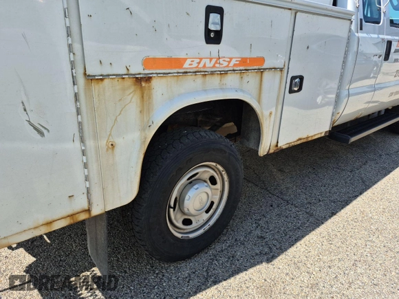 2014 Ford F-250 XL with VIN 1FD7X2B64EEB03645, listed as a IAAI auction lot 42677861 with 354,237 mi miles and . Bid and sale history available at DreamBid. Image 15.