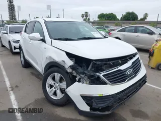 2013 Kia Sportage LX with VIN KNDPBCA21D7356092, listed as a IAAI auction lot 42111086 with 102,521 mi miles and . Bid and sale history available at carsss.com. Image 1.