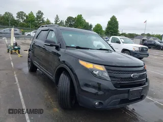 2014 Ford Explorer Sport z VIN 1FM5K8GT0EGB33690, wystawiony jako IAAI lot #42319579 z przebiegiem 140 076 mil mil oraz . Historia ofert i sprzedaży dostępna na DreamBid. Obrazek 1.