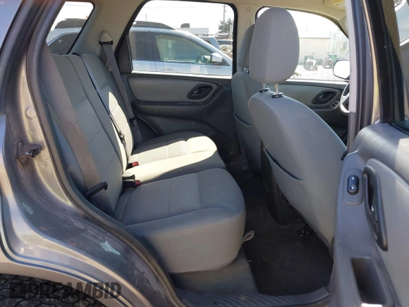 2006 Ford Escape XLT с VIN 1FMYU93166KB18305, выставлен на аукционе IAAI как лот 42316332 с пробегом 252 743 миль миль и . История ставок и продаж доступна на DreamBid. Изображение 8.