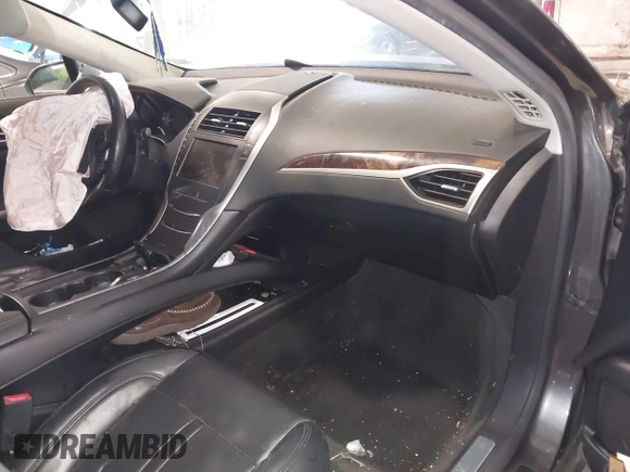 2016 Lincoln MKZ Hybrid with VIN 3LN6L2LU7GR602024, listed as a IAAI auction lot 41224915 with 176,538 mi miles and . Bid and sale history available at DreamBid. Image 5.