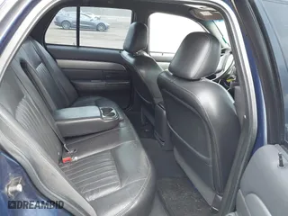 2003 Mercury Marauder with VIN 2MEHM75V33X674412, listed as a IAAI auction lot 41879734 with 181,984 mi miles. Bid and sale history available at carsss.com. Image 8.