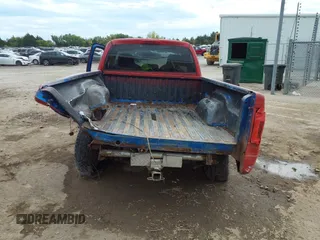 1998 Dodge Dakota SLT with VIN 1B7FL26X4WS647242, listed as a IAAI auction lot 40359679 with Not Provided miles and . Bid and sale history available at carsss.com. Image 16.