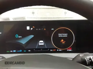 2022 Kia EV6 Wind z VIN KNDC3DLC5N5088331, wystawiony jako IAAI lot #41683097 z przebiegiem 37 380 mil mil oraz . Historia ofert i sprzedaży dostępna na DreamBid. Obrazek 7.