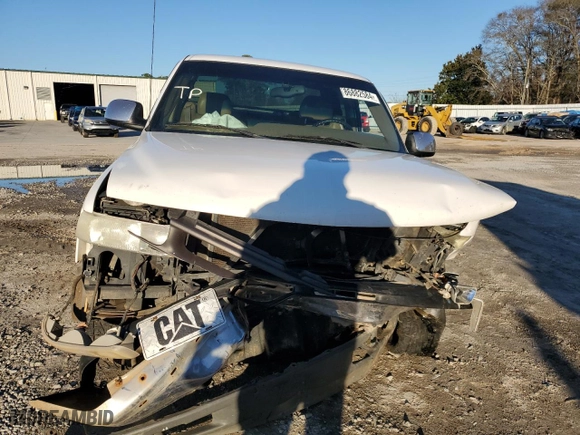 2000 Chevrolet Silverado 1500 LS with VIN 2GCEK19T2Y1267479, listed as a Copart auction lot 86882584 with 242,032 mi miles and Salvage Title. Bid and sale history available at carsss.com. Image 5.