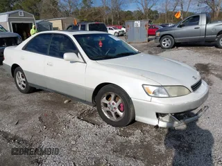 2001 Lexus ES 300 with VIN JT8BF28G510299084, listed as a IAAI auction lot 41593881 with 296,096 mi miles. Bid and sale history available at carsss.com. Image 1.