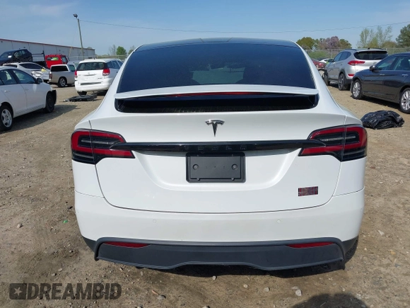 2022 Tesla Model X Plaid z VIN 7SAXCBE6XNF340704, wystawiony jako IAAI lot #41928524 z przebiegiem Nie podano mil oraz . Historia ofert i sprzedaży dostępna na DreamBid. Obrazek 16.